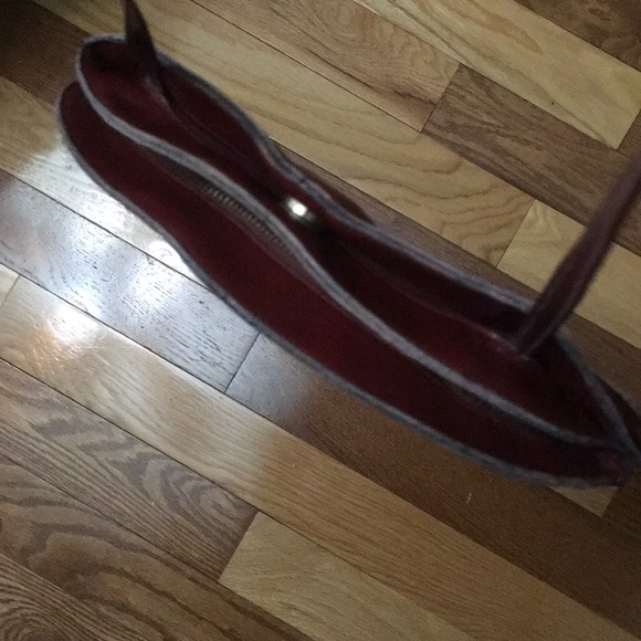 Aigner Purse - Picture 5 of 6